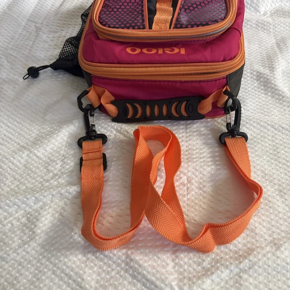 Igloo 2 Pocket Personal Lunch Cooler Bag W/ Bottle Pouch/Ice Pack Great Cond.